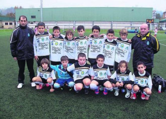 Escuela de Ftbol Oriente Alevn 