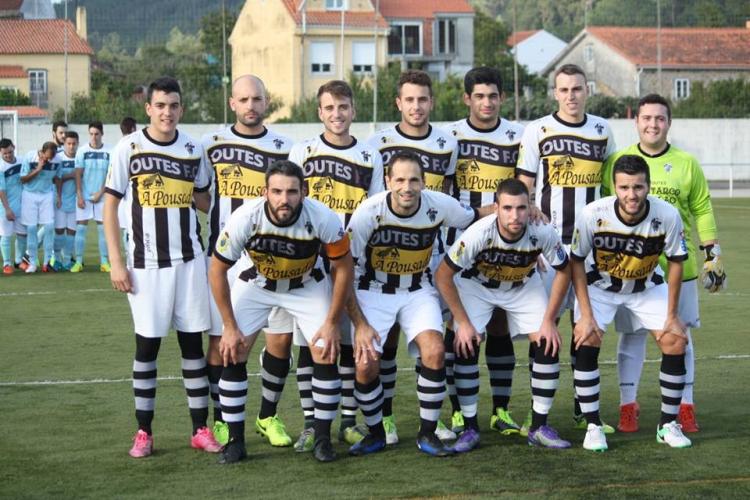 Outes Ftbol Club  