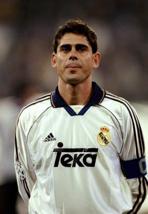 Fernando Hierro (Espa�a) - 1999/2000