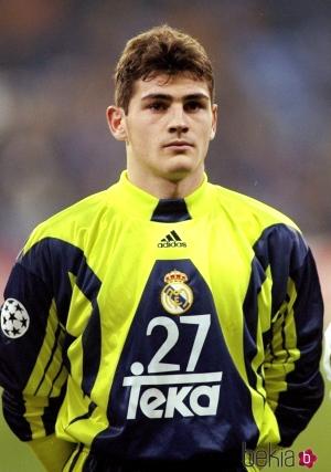 Casillas (Real Madrid C.F.) - 1999/2000