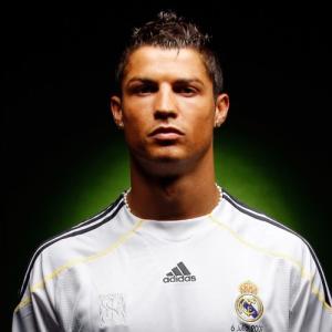 Cristiano Ronaldo (Real Madrid C.F.) - 2009/2010