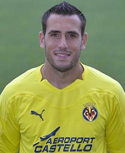 Kiko Olivas (Villarreal C.F.) - 2010/2011