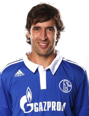 Ra�l Gonz�lez (F.C. Schalke 04) - 2010/2011