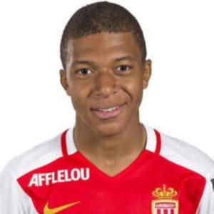 Mbapp� (M�naco B) - 2015/2016