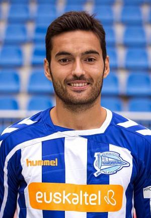 Dani Estrada (Deportivo Alavs) - 2015/2016