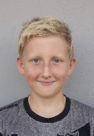 Oskar (C. Atl. Estacin) - 2019/2020