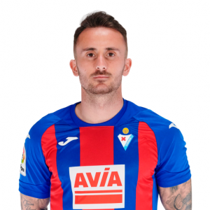 Aleix Garca (Royal Mouscron) - 2020/2021