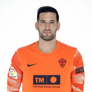 Kiko Casilla (Elche C.F.) - 2021/2022