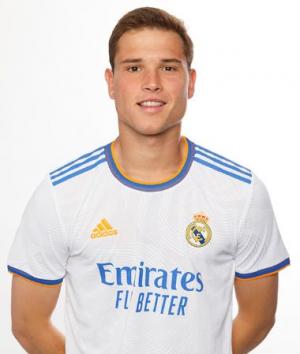 Latasa (Real Madrid C.F.) - 2021/2022