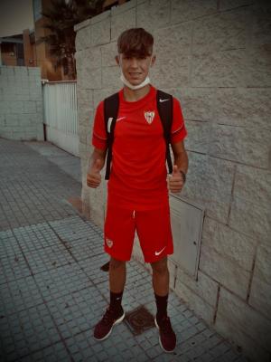 Mario (Sevilla F.C.) - 2021/2022