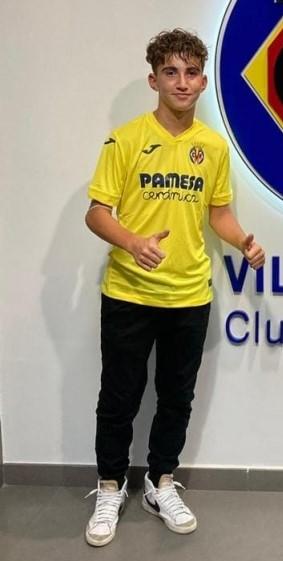 Juanma Borrero (C.D. Roda) - 2021/2022