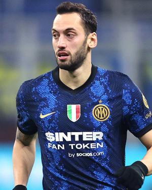 Calhanoglu (Inter de Miln) - 2022/2023