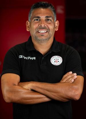 Juanjo Bezares (Lincoln Red Imps) - 2023/2024