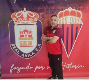 scar Garca  (Real vila C.F.) - 2024/2025