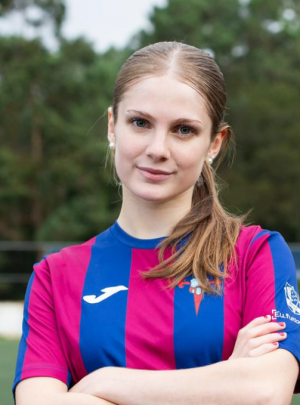 Dara Scully (S.D. Esteirana ) - 2024/2025