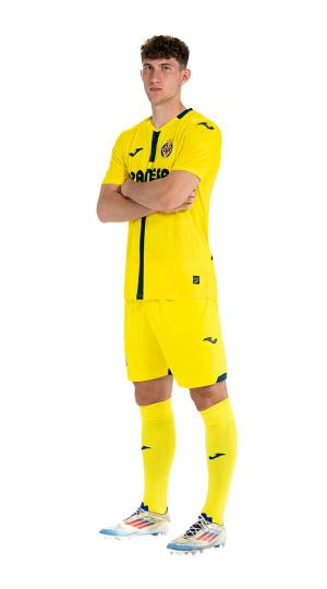 Pau Navarro (Villarreal C.F.) - 2025/2026