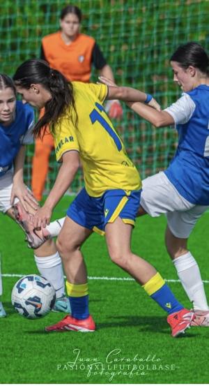 Yanira (Cdiz C.F. B) - 2025/2026